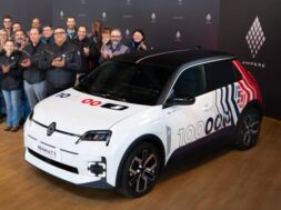 Renault 5 E-Tech Electric vehicles produced 11 01 26