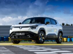 Suzuki e VITARA_3_L 01 02 26