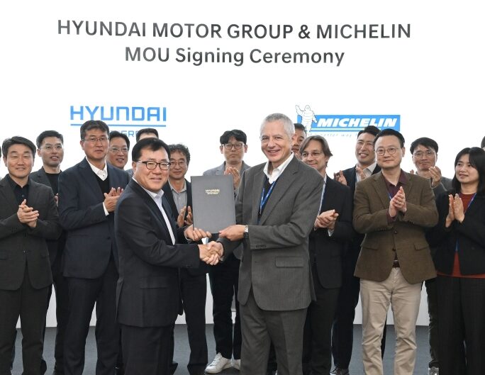 Hyundai HMG_Michelin MOU Sigining Ceremony 15 02 26