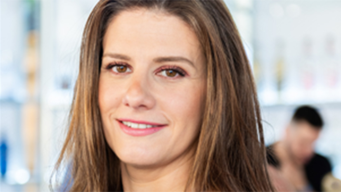 Beverage World: Σε συνεργασία με την Campari, γράφει το νέο κεφάλαιο για το ιστορικό Ούζο 12