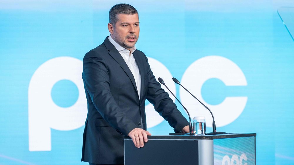 Με προσαρμοσμένο EBITDA στα €2 δισ. και καθαρά κέρδη στα €0,45 δισ. το 2025, η ΔΕΗ