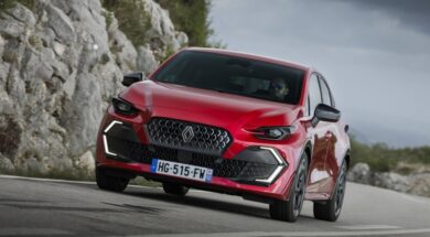 RENAULT CLIO VI FULL HYBRID E-TECH (RB3B1 HEV)