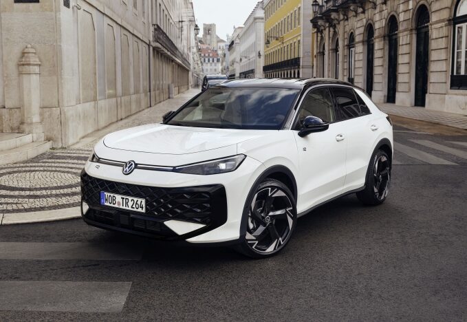 Volkswagen T-Roc: Η νέα επιτυχημένη δεύτερη γενιά compact SUV