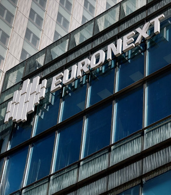 Ευρωαγορές: Καταγράφουν οριακές μεταβολές, αξιολογώντας τα στοιχεία