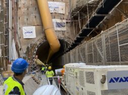 Metro Goudi 5 11 02 24