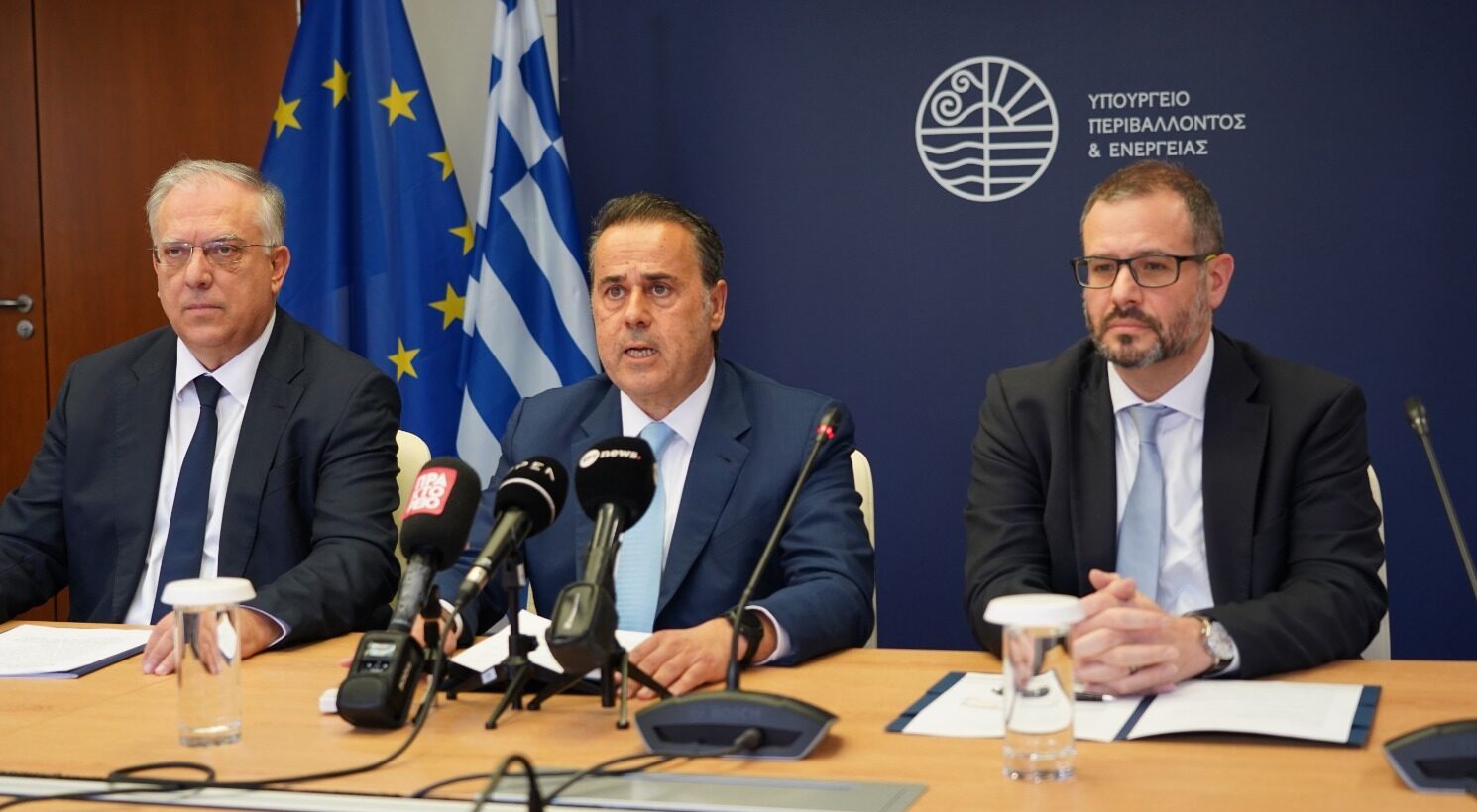 Τα 300 εκατ. ευρώ για τη βιομηχανία. Τι είπαν οι κ κ. Παπασταύρου, Θεοδωρικάκος, Τσάφος και ο ΣΕΒ