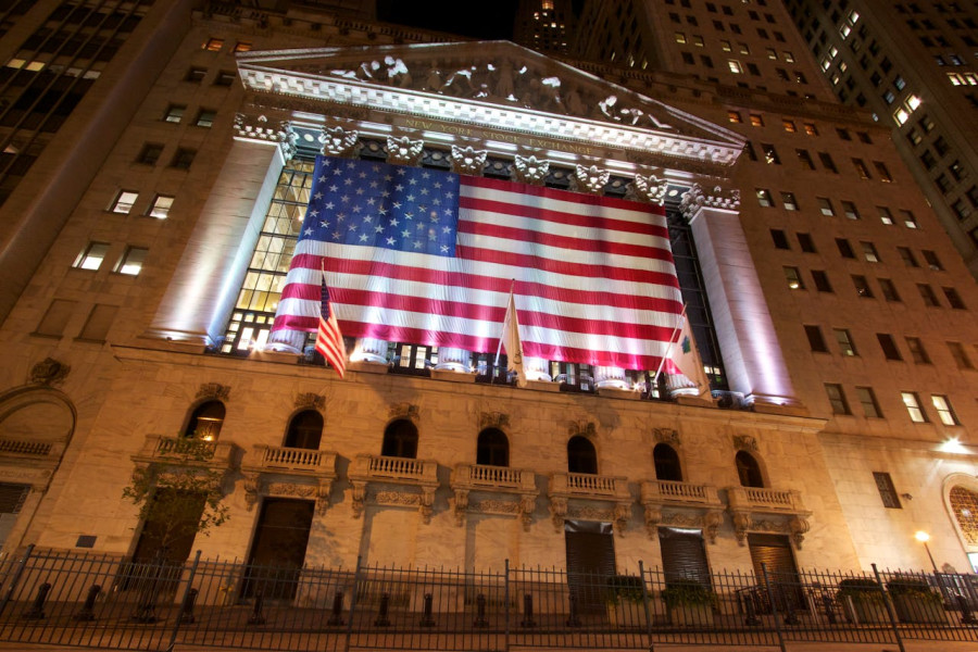 Wall Street: Χάνει 500 μονάδες ο Dow Jones, κλιμακώνεται η ένταση