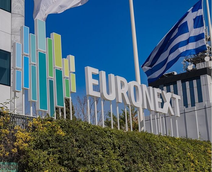 Με άνοδο 3,20% Eurobank, 2,55% ΕΤΕ, στις 2.462 μον., κέρδη 1,69%, τζίρο 374 εκατ.
