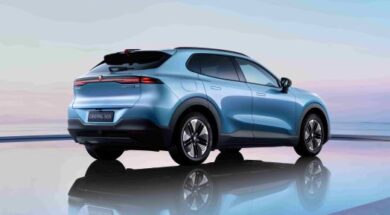 Hyundai Changan Deepal S05 PHEV exterior blue 21 06 26