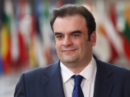 Pierakakis 10 05 26