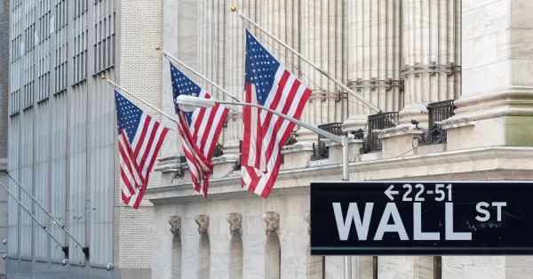 Wall Street: Σε αρνητικό έδαφος, υπό τον φόβο για νέα αύξηση επιτοκίων