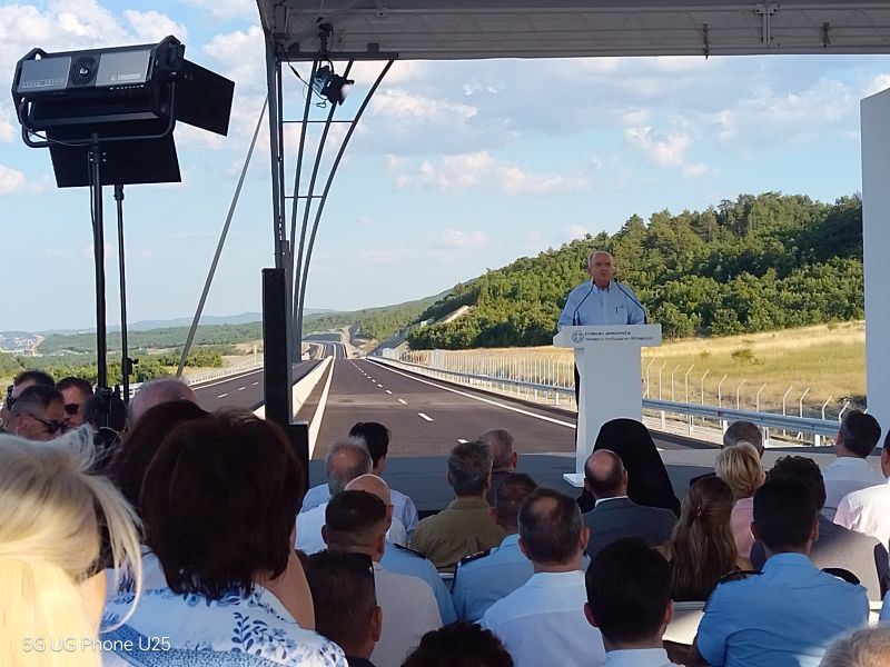 Το ταξίδι από Αθήνα μέχρι Γρεβενά διαρκεί πλέον 4 ώρες, με τον Αυτοκινητόδρομο Κεντρικής Ελλάδας (Ε65)