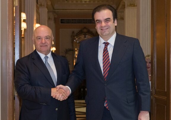 Κ. Πιερρακάκης: Ζητά από την ΕΕΤ, την ανάπτυξη ρευστότητας