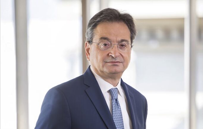 Με απόδοση κεφαλαίων κοντά στο 17% και κέρδη €738 εκατ., υπερβαίνει τους στόχους η Eurobank