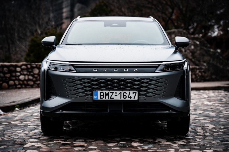 OMODA 9 SHS-P: Ένα ξεχωριστό premium plug-in hybrid SUV