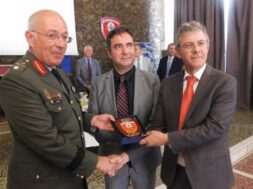 Elval halcor Koufopanos Mayraganis 16 08 26