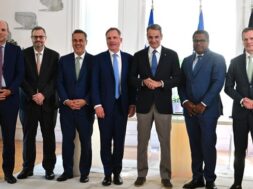 Meridiam Mitsotakis Papastaurou Manousakis 09 08 26