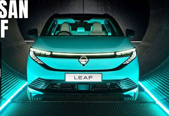 Nissan LEAF: Με τρεις διακρίσεις στα Auto Express New Car Awards
