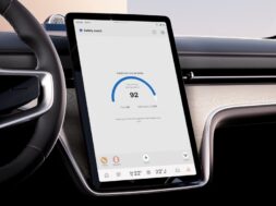 Volvo-drivers-build-safer-habits-and-lower-insurance-rates 30 08 26