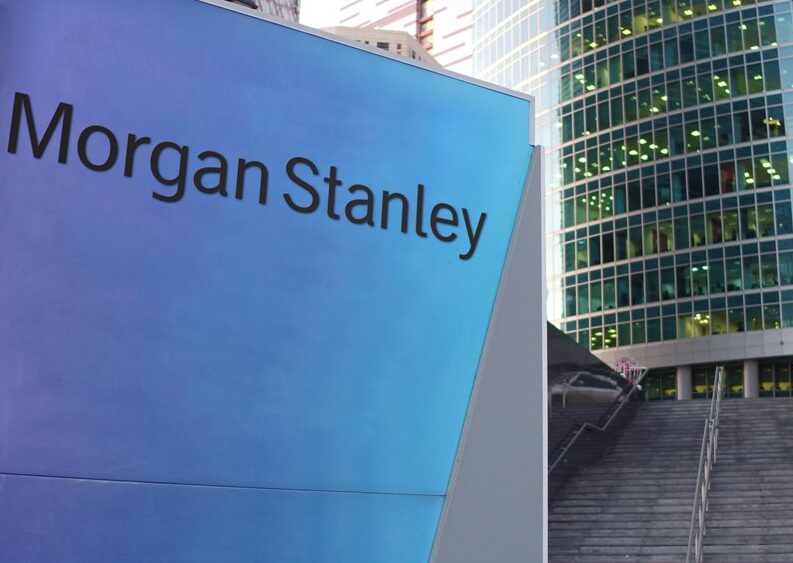 Morgan Stanley, περιορίζουν το ρίσκο για πετρέλαιο οι επενδυτές..
